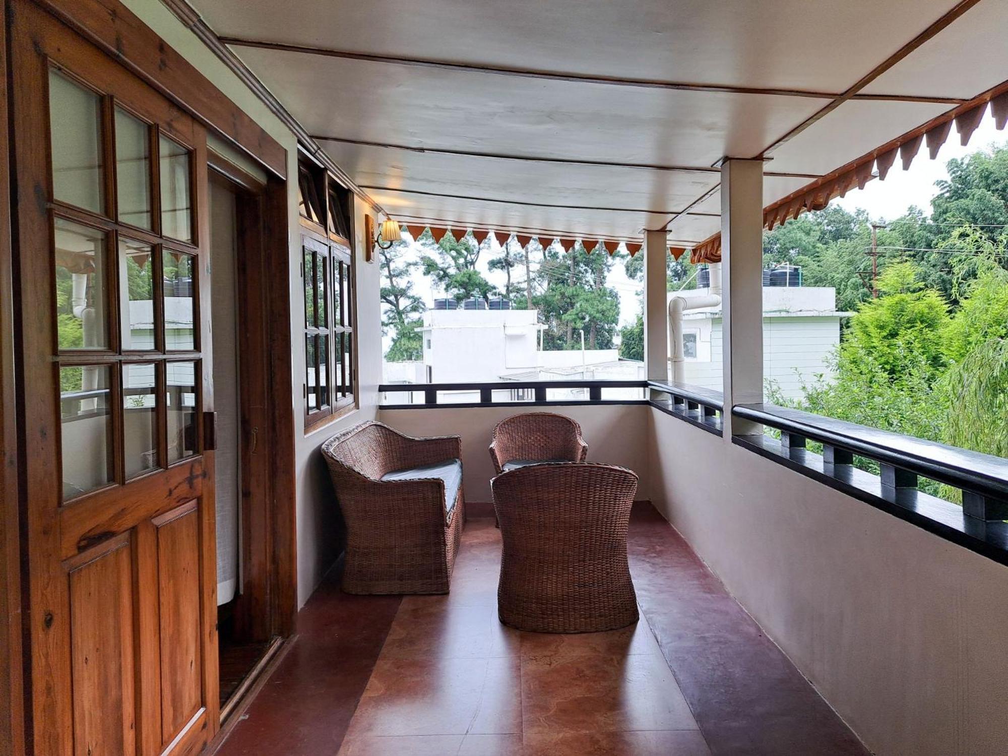 The Heritage Club - Tripura Castle Hotel And Spa Шиллонг Экстерьер фото