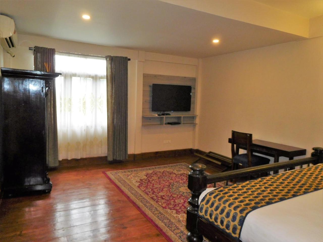 The Heritage Club - Tripura Castle Hotel And Spa Шиллонг Экстерьер фото